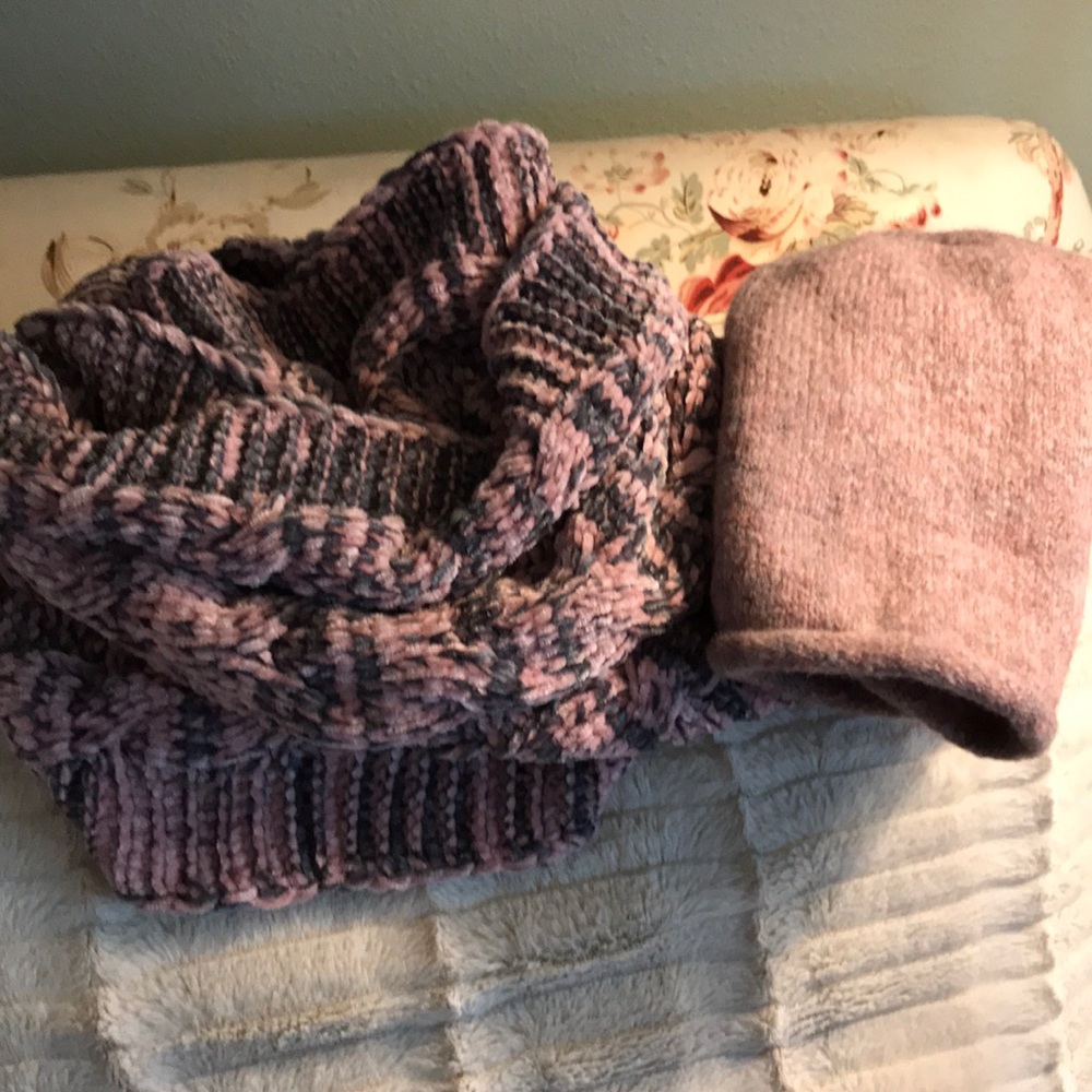 Scarf and hat